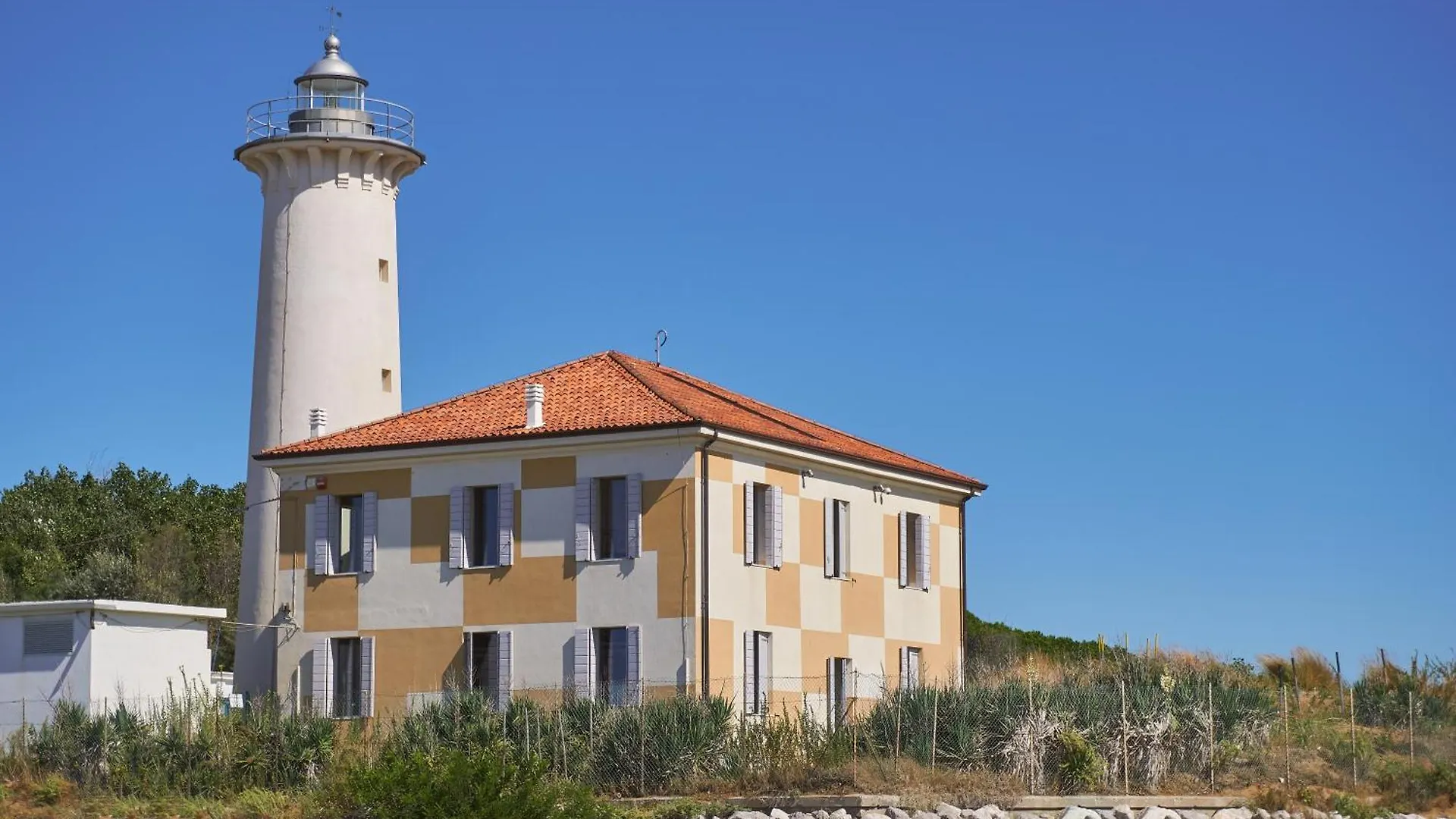 Flat Near The Beach Perfect Up To 6 Guests Bibione 0*,  Italy